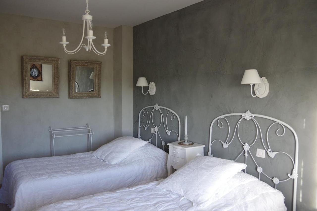 Отель Le Manoir Des Aromes Brugny-Vaudancourt Экстерьер фото
