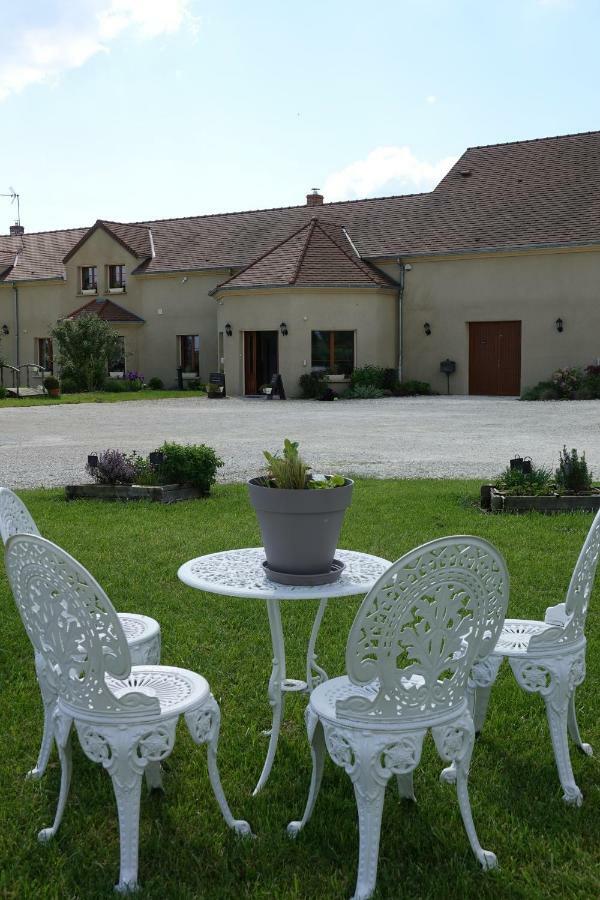 Отель Le Manoir Des Aromes Brugny-Vaudancourt Экстерьер фото